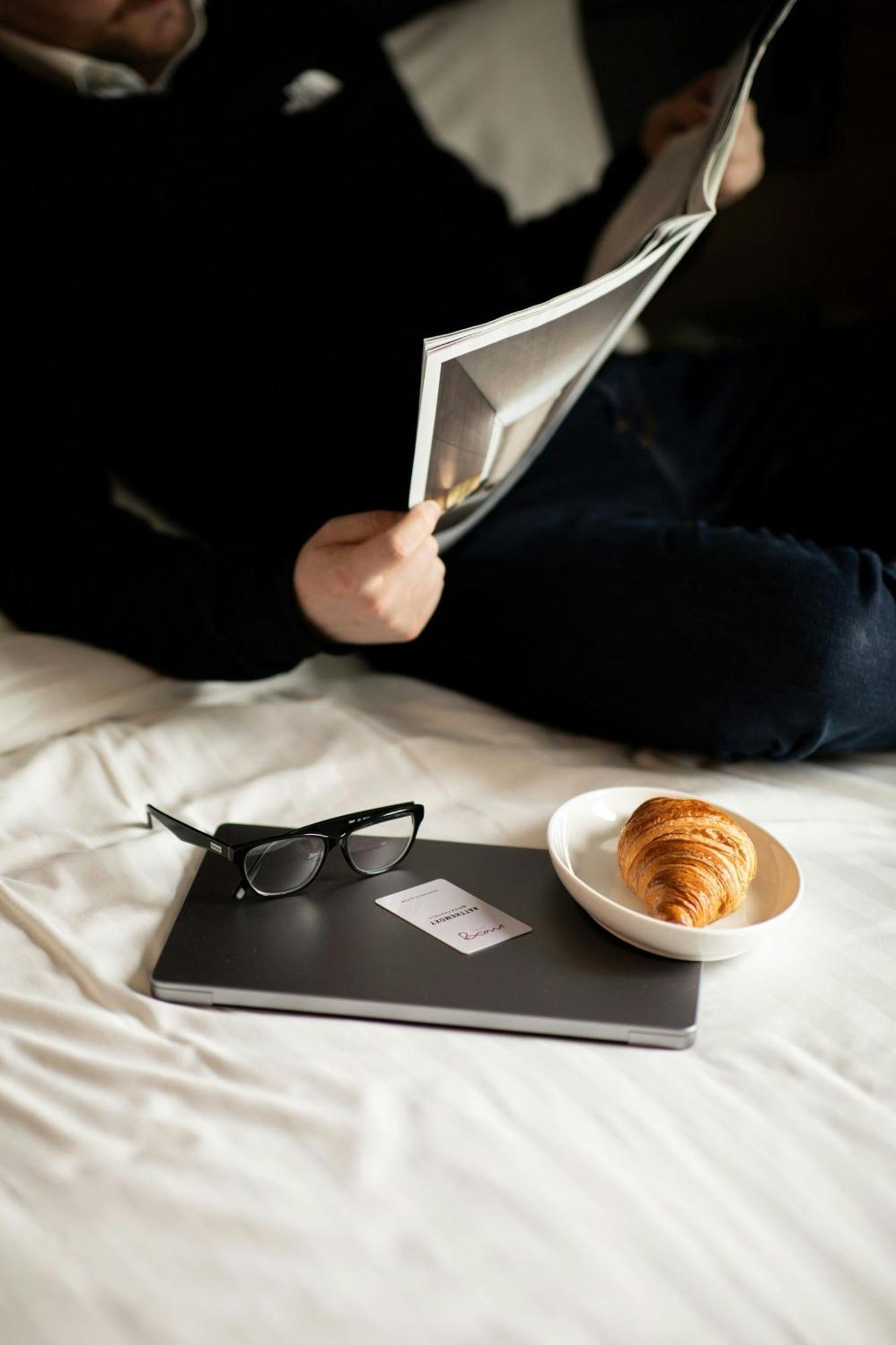 Moxy Excel Hotel London